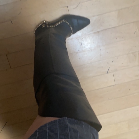 Chanel black leather knee high boots 39,5 g chain - Picture 9 of 16
